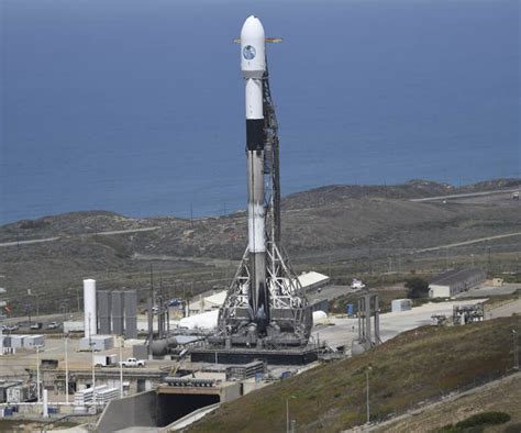 spacex launch today from vandenberg afb
